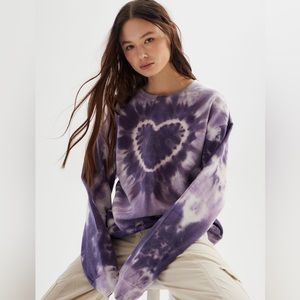 Urban Renewal Remade Heart Tie-Dye Crew
Neck Sweatshirt